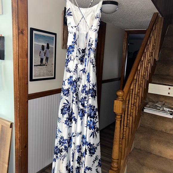 Betsy & Adam silk floral print white and blue dress Size 6 NWT Retail $289 - Picture 6 of 12